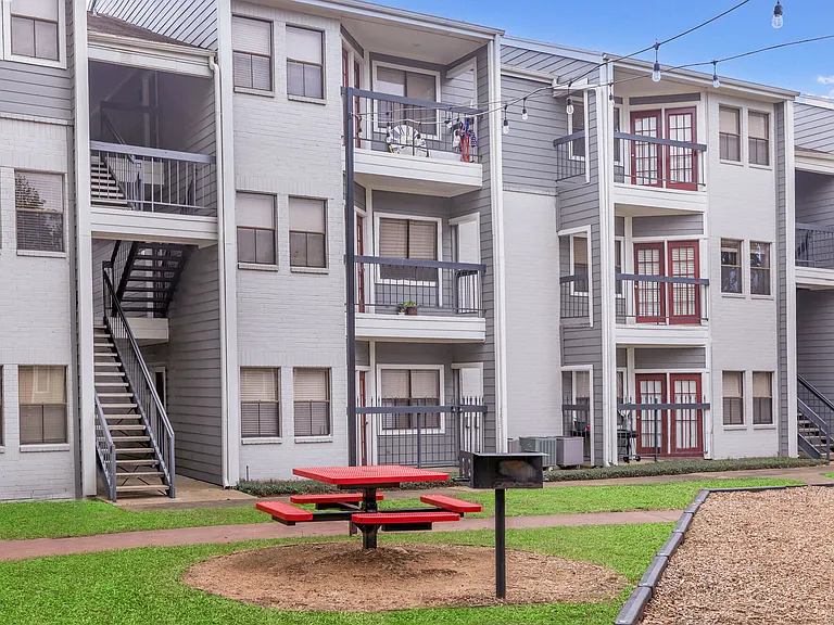 Parc at South Green — Photo 12