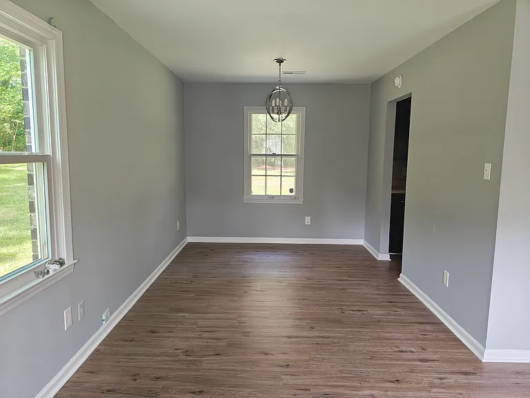104 Cherry Pl — Photo 3