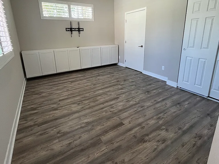 715 Seaside St — Photo 4