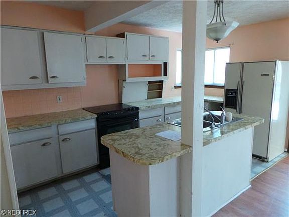 2nd image of 2527 Monica Dr