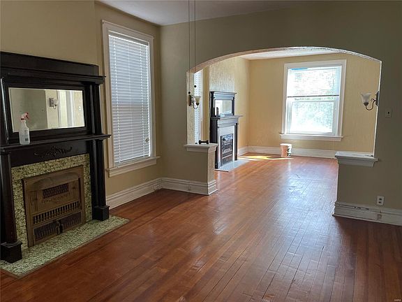 3rd image of 4823 Hammett Pl