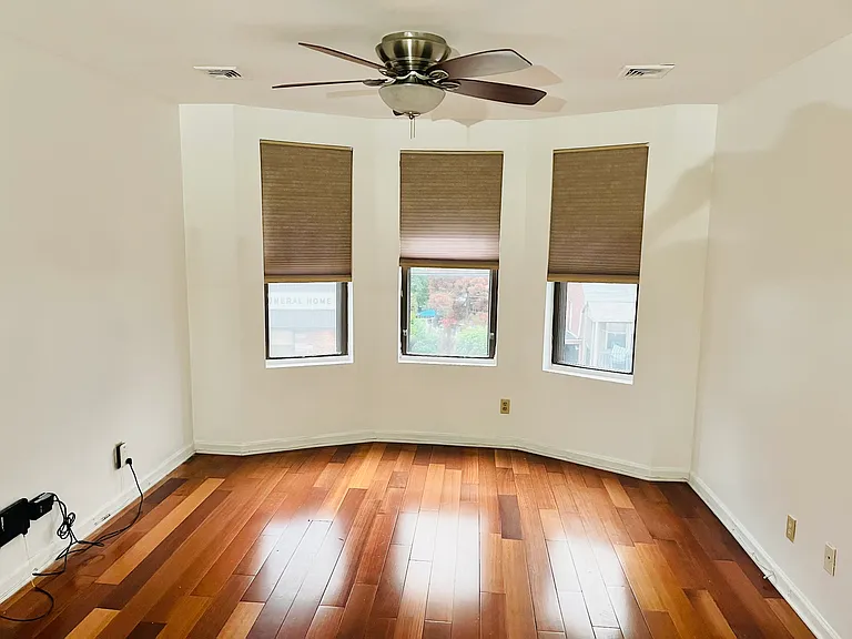 9039 Palisade Ave #3 — Photo 5