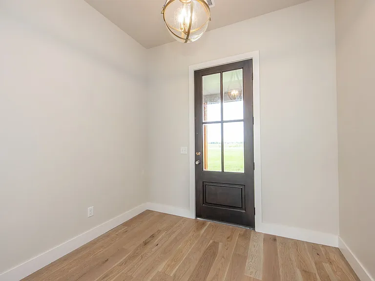 2920 Edgefield Ln — Photo 7