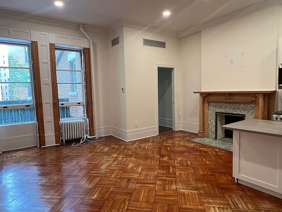 1st image of 8 W 71st St APT 2B