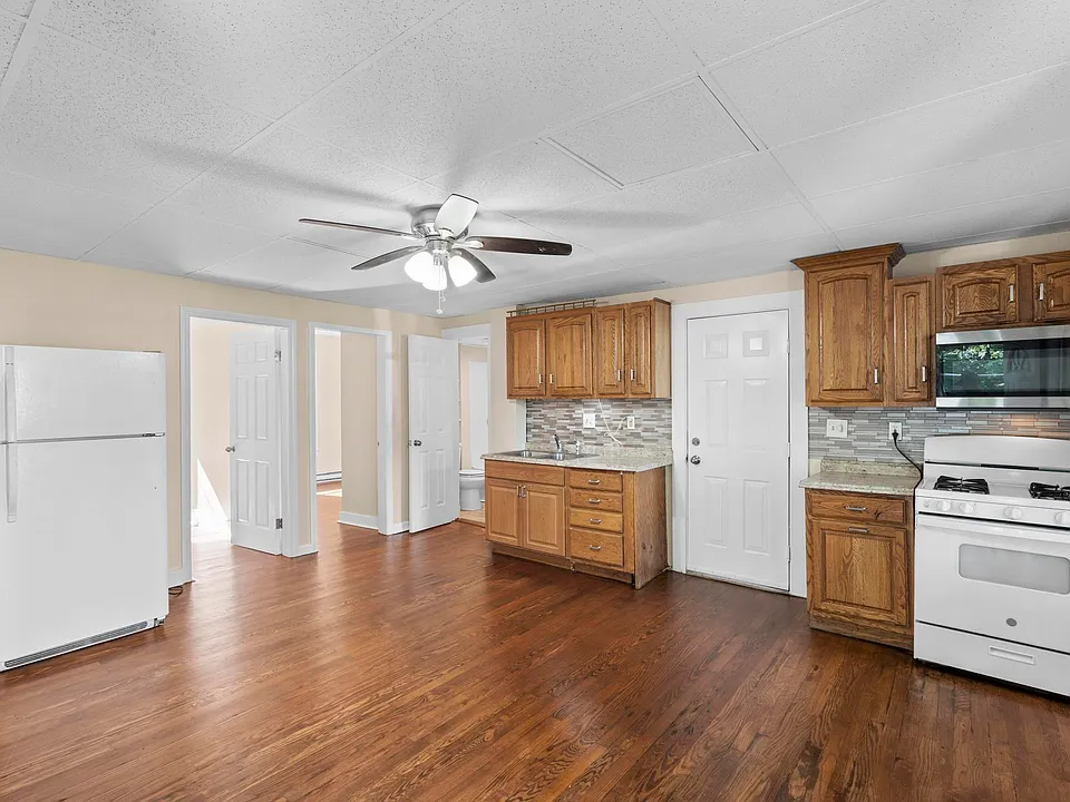 15 Garden St #1