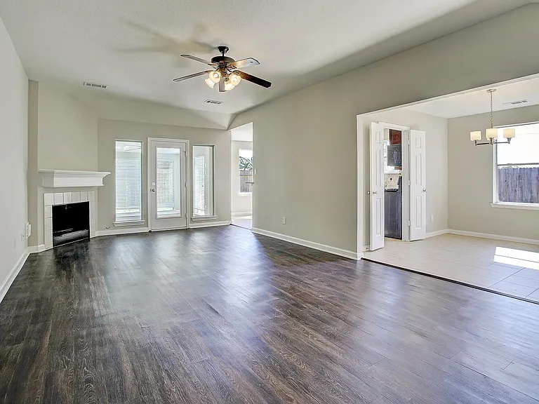 6506 Larissa Cir — Photo 10