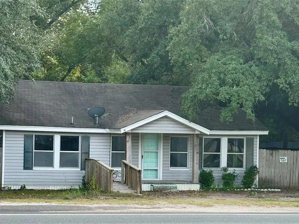 410 E 1st St, Groveton, TX 75845