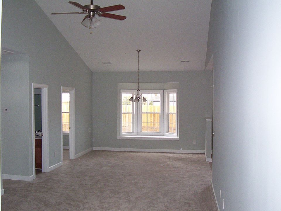 1st image of 1002 Lake Norman Ln