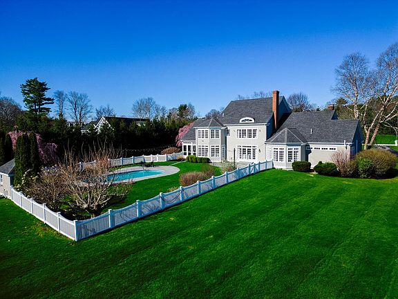 4th image of 5 Cider Hill Road