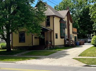 231 College Ave NE, Grand Rapids, MI 49503