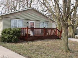 1510 W Miller St, Bloomington, IL 61701