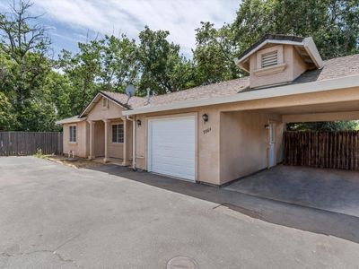 9564-9562 Emerald Park Dr, Elk Grove, CA, 95624