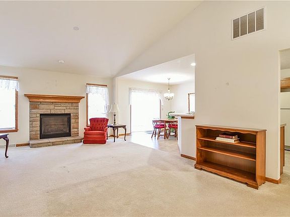 5th image of 5800 Herons Blvd #5800