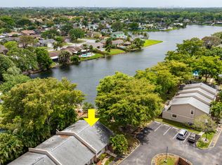 920 Banks Rd, Pompano Beach, FL 33063