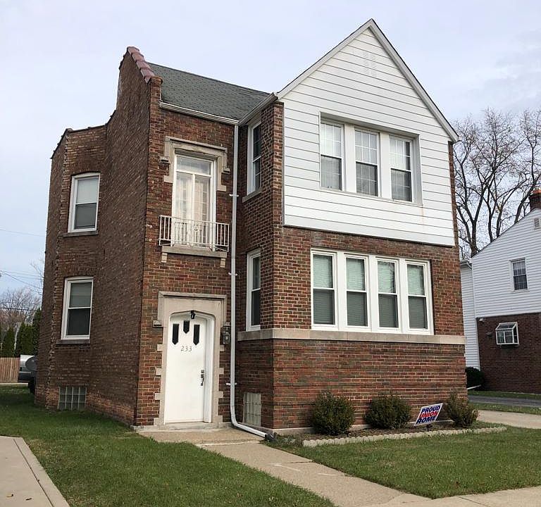 entrance in front and back