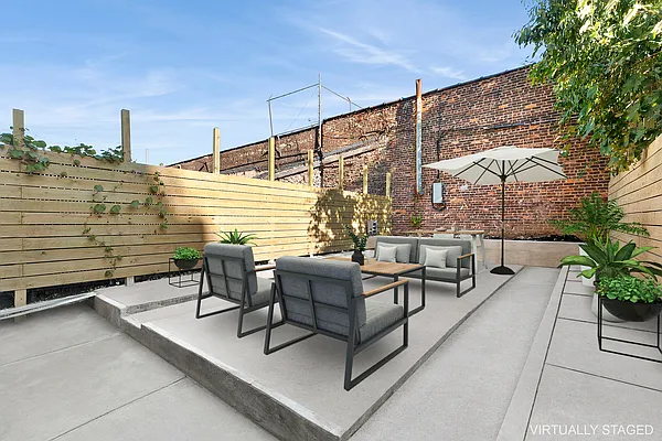 Rented by Compass | media 10