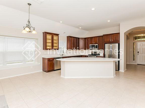 4th image of 8008 Laurel Oak Dr