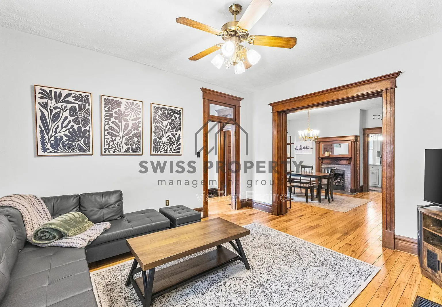 4 bed, 1.5 bath, 2074 sqft, $3,070 — Photo 4