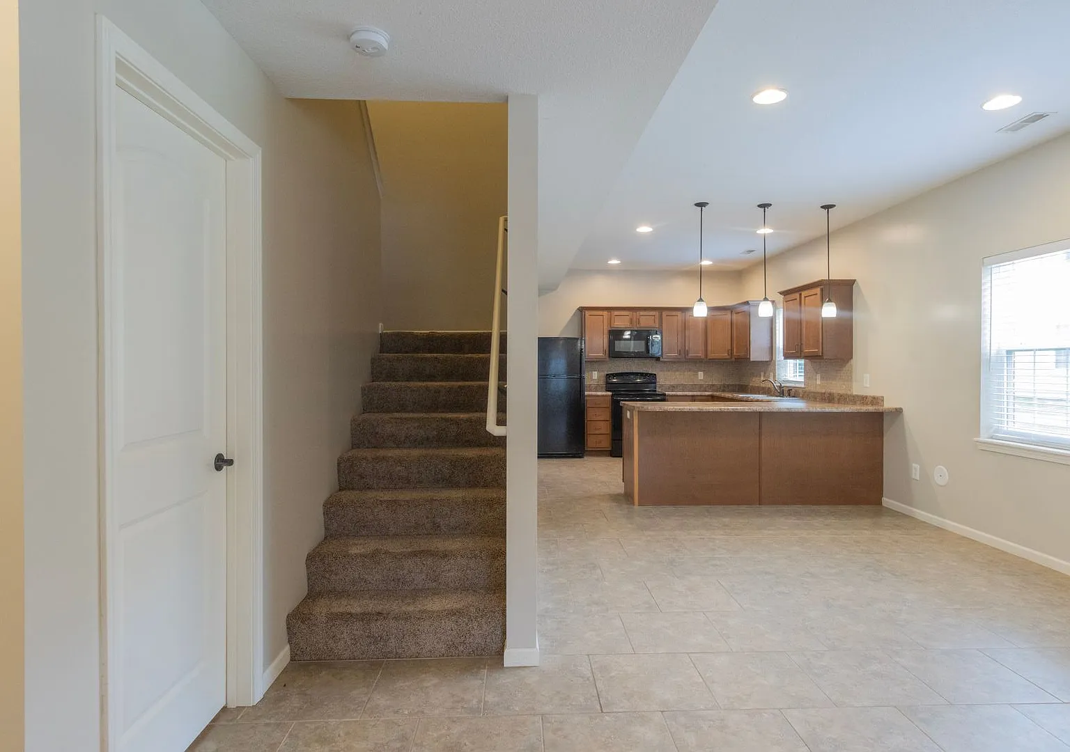 2 Bed 2.5 Bath Luxury Cottage — Photo 1