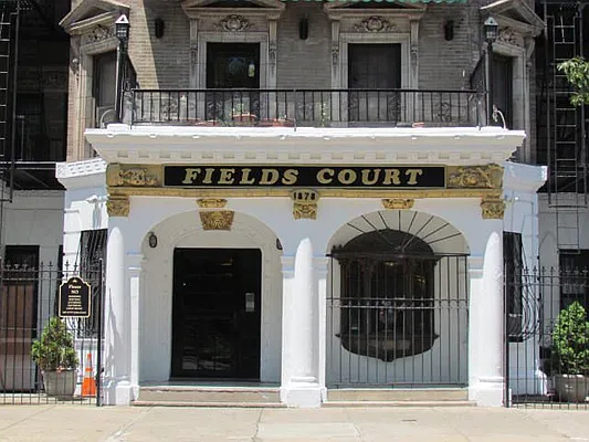 Sold by Clyde Tate Realty LLC | media 24