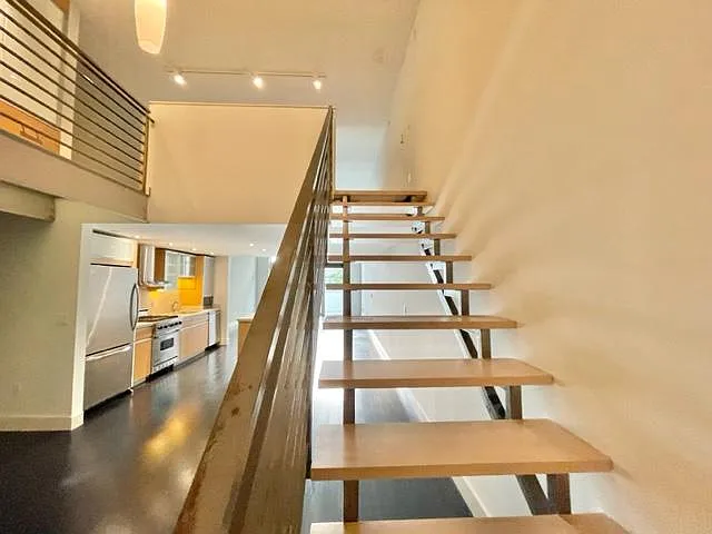 188 King St #304 — Photo 31