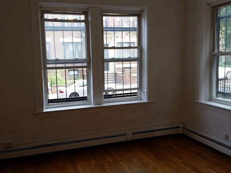 46 Park Vale Ave #4 — Photo 3