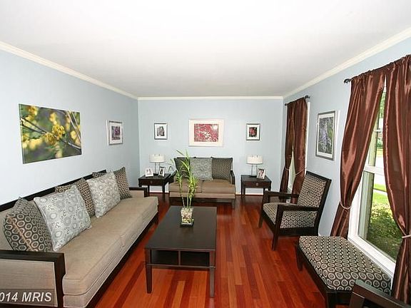 3rd image of 8468 Nicole Ct