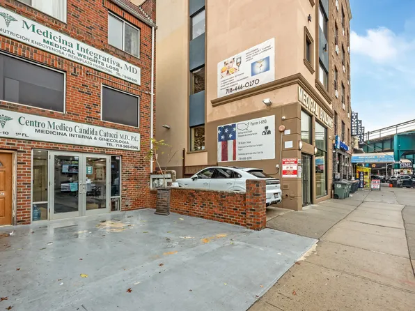 40-10 Forley Street image 3 of 35