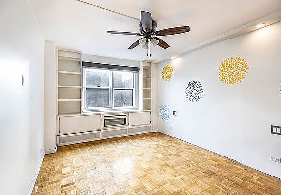 3rd image of 1175 York Ave APT 8G