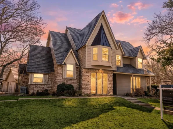 4705 Villa Vera Dr, Arlington, TX 76017