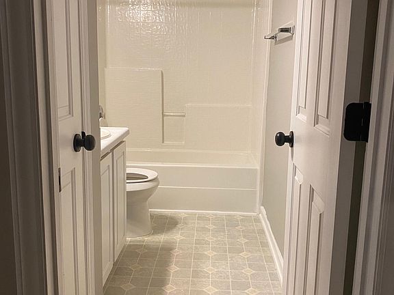 2nd Floor Bathroom with Closet