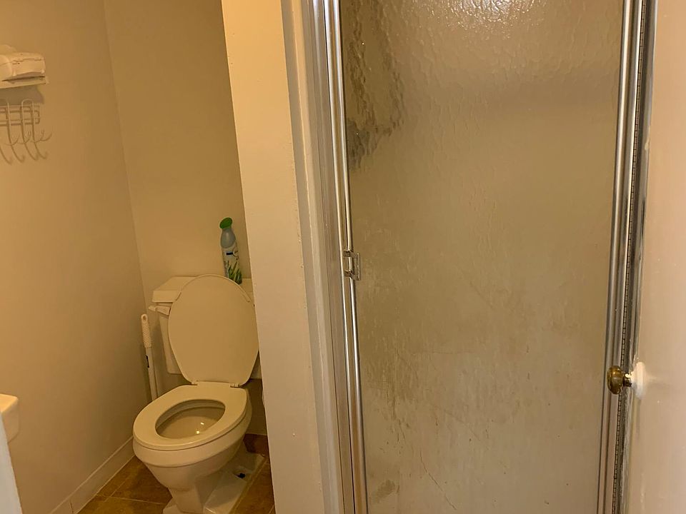 2nd image of 110 Perkins St APT B1