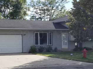 766 3rd St S, Wahpeton, ND 58075