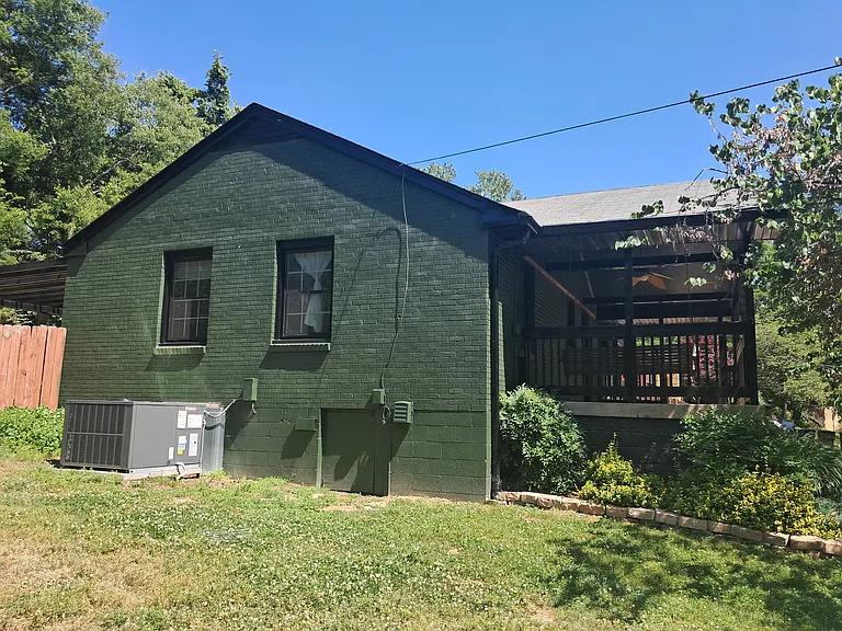 568 Valleywood Dr — Photo 40