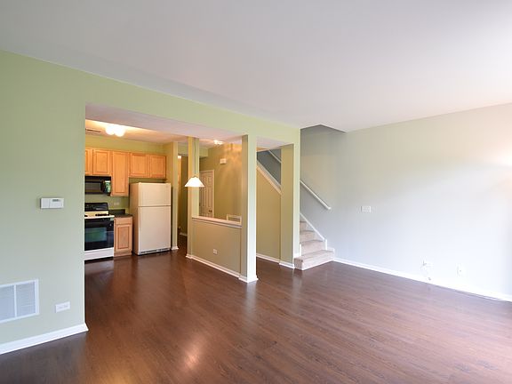 5th image of 2250 Flagstone Ln