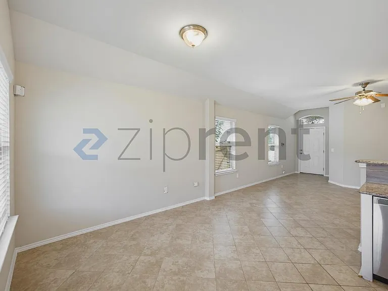 222 Noddy Rd — Photo 13