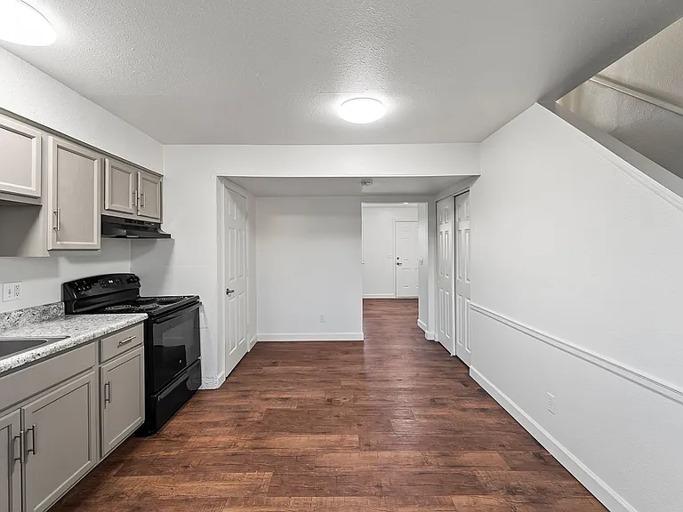 Metro Apartments at Wood River — Photo 46