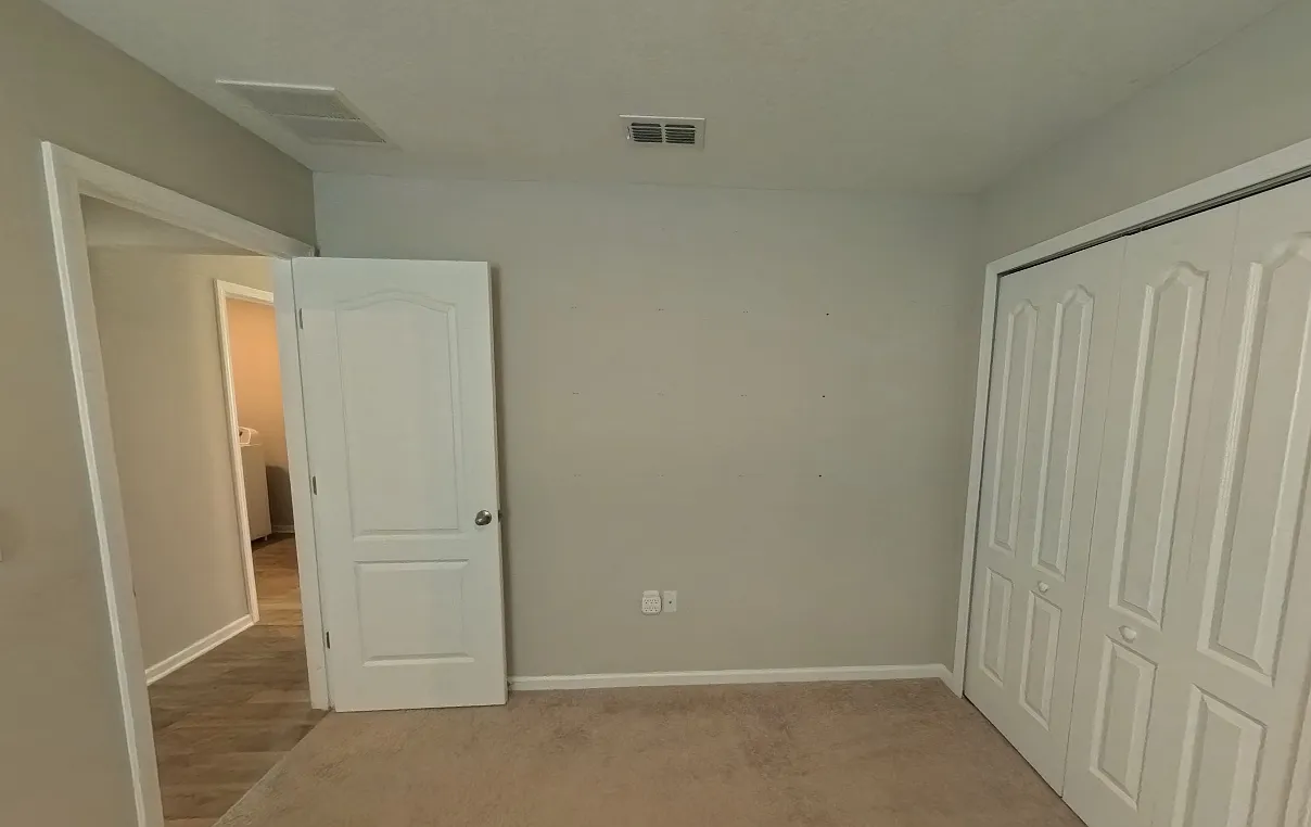 3 bed, 2.0 bath, 1701 sqft, $2,100 — Photo 2