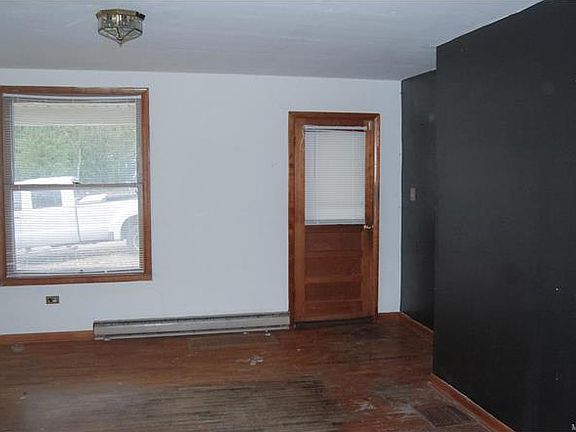 3rd image of 800 East St