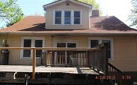 4th image of 2422 Mary Ave