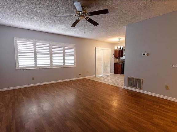 5th image of 5557 Telipa Dr