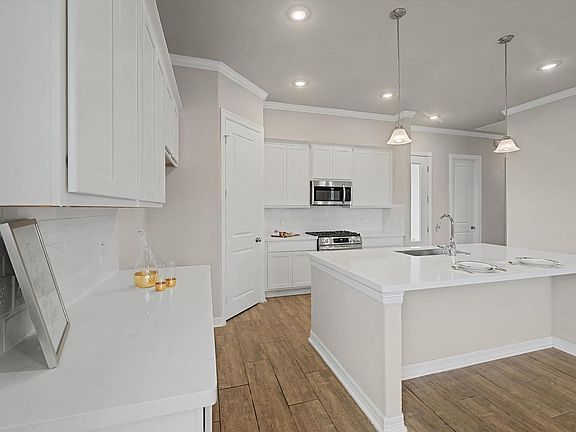 7th image of this home