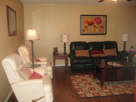 Living Area (view 2)