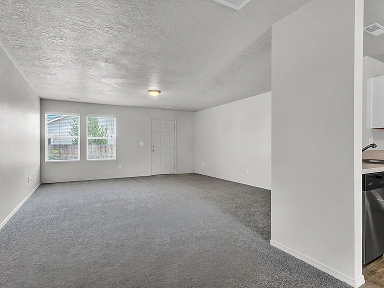 2232 N Greenville Ave — Photo 4