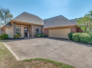 111 Amethyst Ln, Brandon, MS 39047