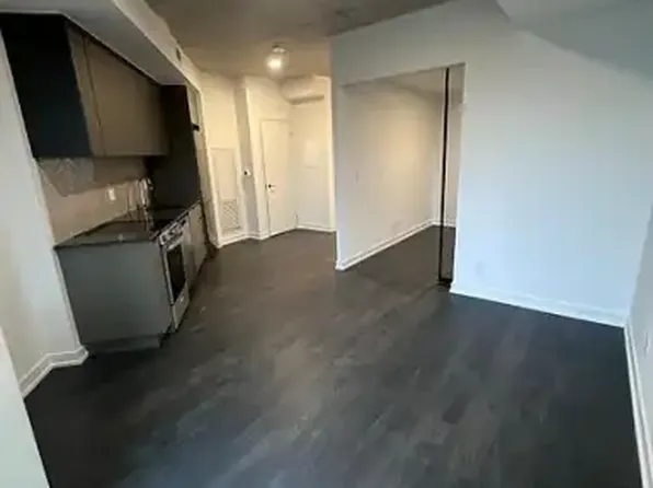 57 Brock Ave #417, Toronto, ON M6K 0H3