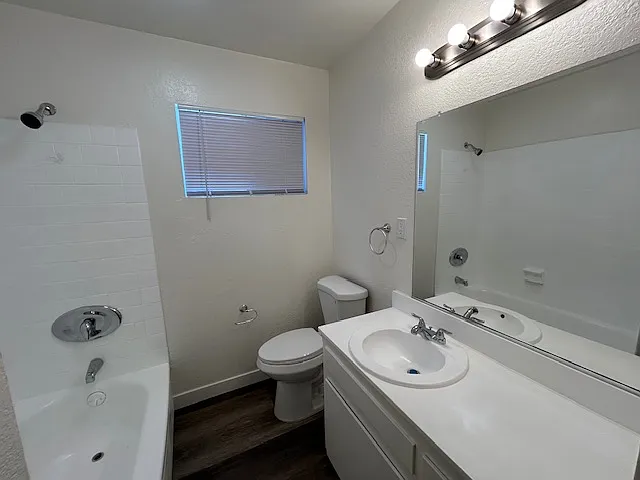 4584 Olive St — Photo 8