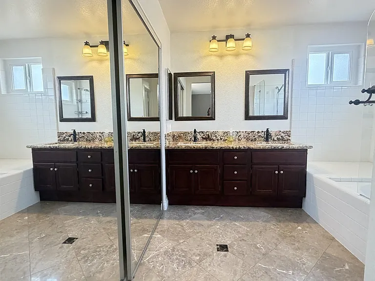 11360 Alvarez Meadow Ct — Photo 22