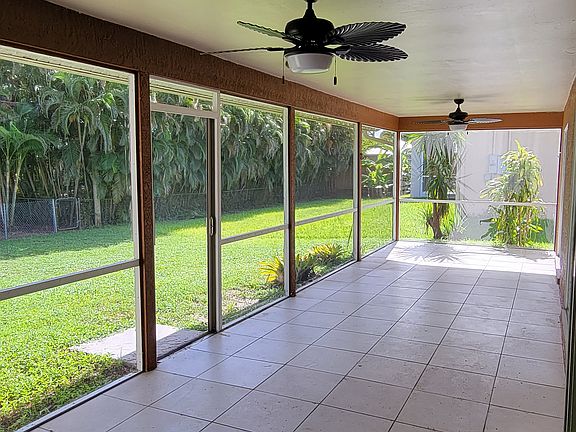 Large Lanai