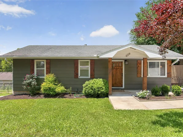 609 S 6th Street, Ozark, MO 65721
